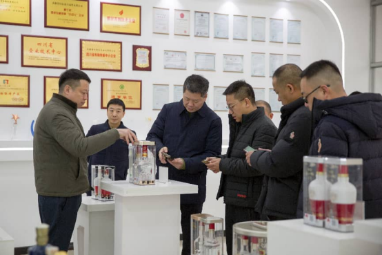 香港瑞华集团一行莅临成都普什信息自动化有限公司考察交流